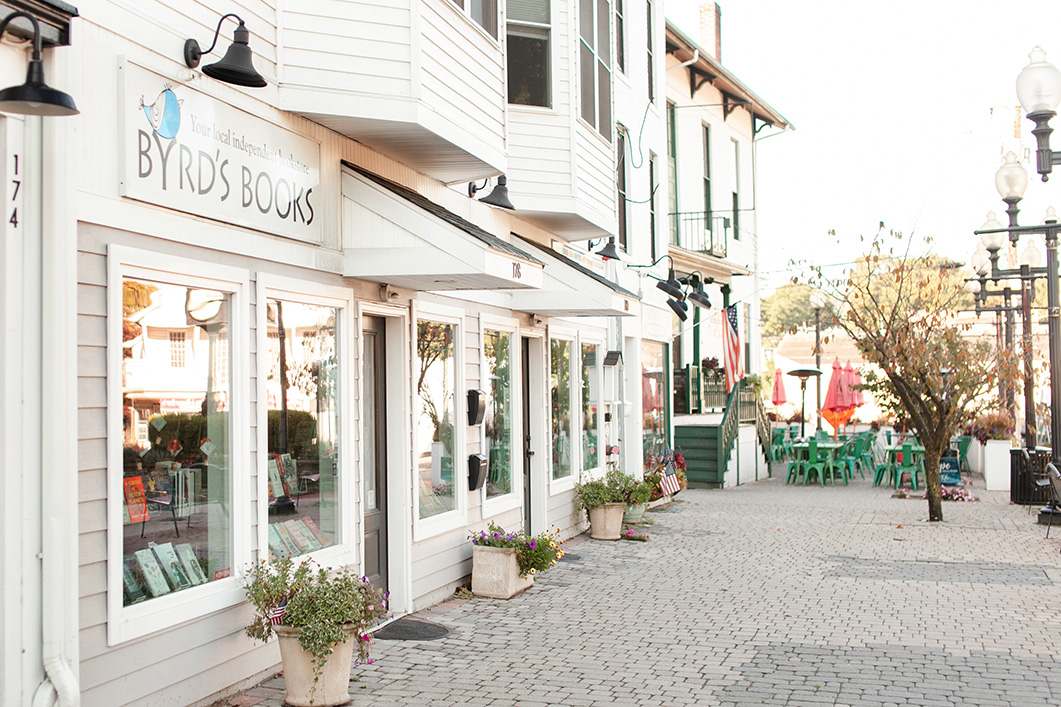 Byrd's Books and the storefronts along Greenwood Avenue